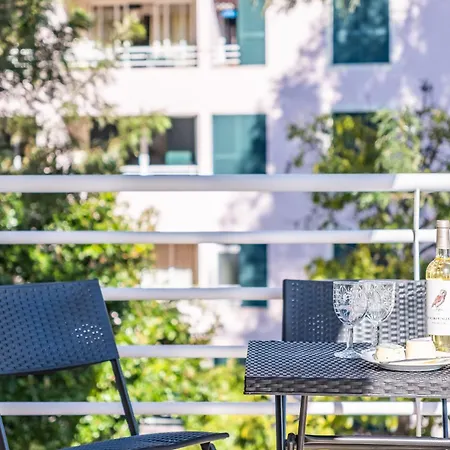 Serenity Solace By Homie * Funchal (Madeira)