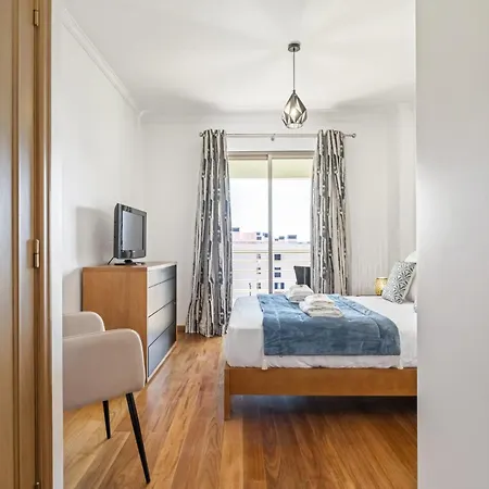 Serenity Solace By Homie * Funchal (Madeira)