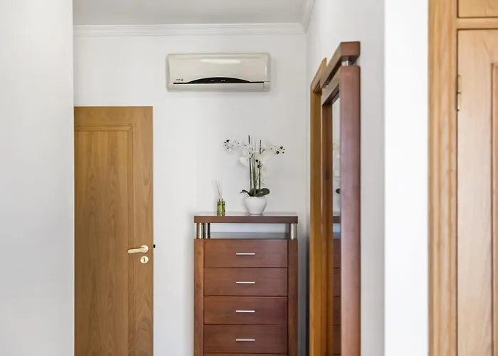 Serenity Solace By Homie Apartment *