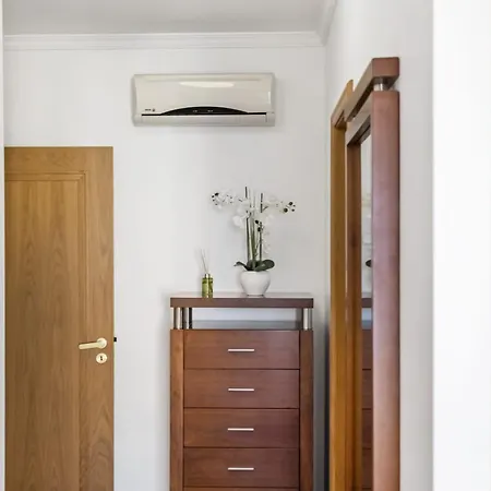 Serenity Solace By Homie Apartment *