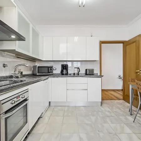 Serenity Solace By Homie * Funchal (Madeira)