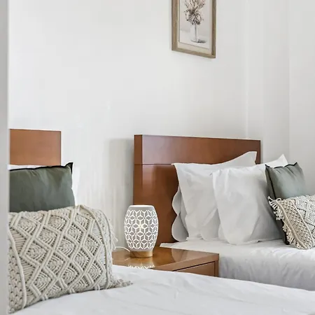 Serenity Solace By Homie * Funchal (Madeira)