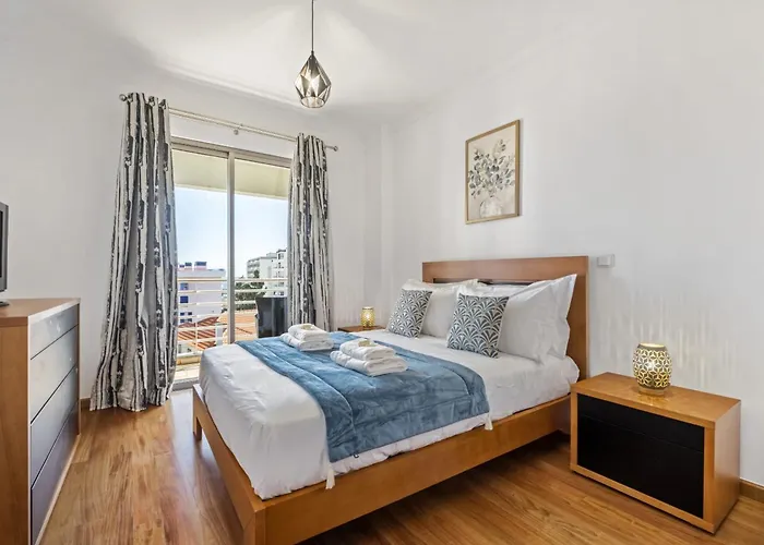 Serenity Solace By Homie 아파트 푼샬