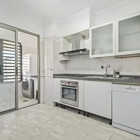 Serenity Solace By Madeira Sun Travel Apartamento *